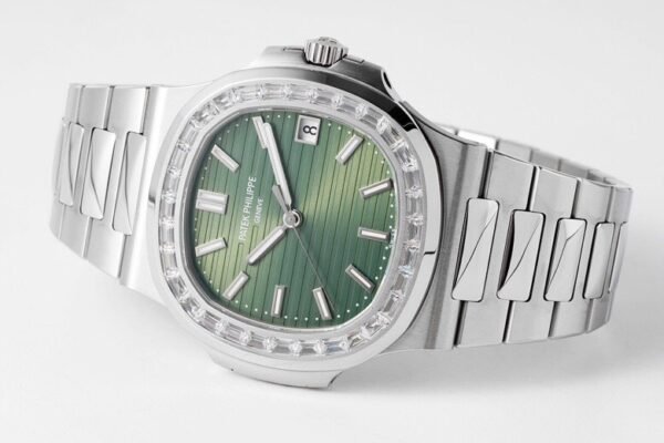 Patek Philippe Nautilus 5711/1300A-001 Olive Green Dial PPF