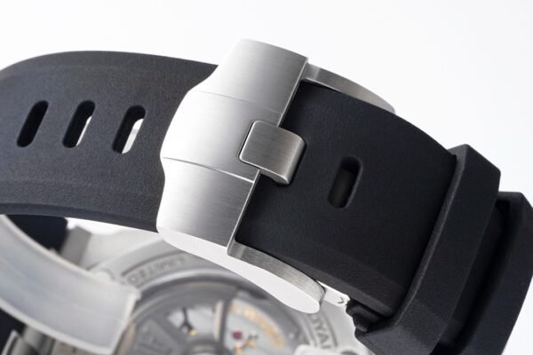 Audemars Piguet  ROYAL OAK Offshore 15720 ZF