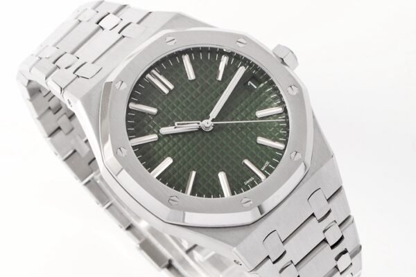 Audemars Piguet  ROYAL OAK 15510