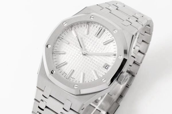 Audemars Piguet  ROYAL OAK 15510