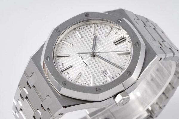 Audemars Piguet  ROYAL OAK  15400