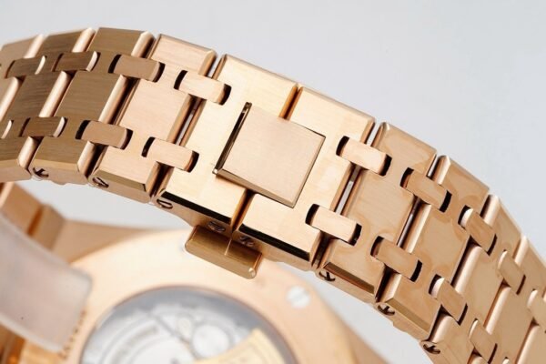 Audemars Piguet  ROYAL OAK  15400