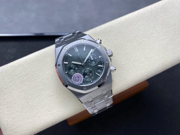 Audemars Piguet  ROYAL OAK 26240ST  APS