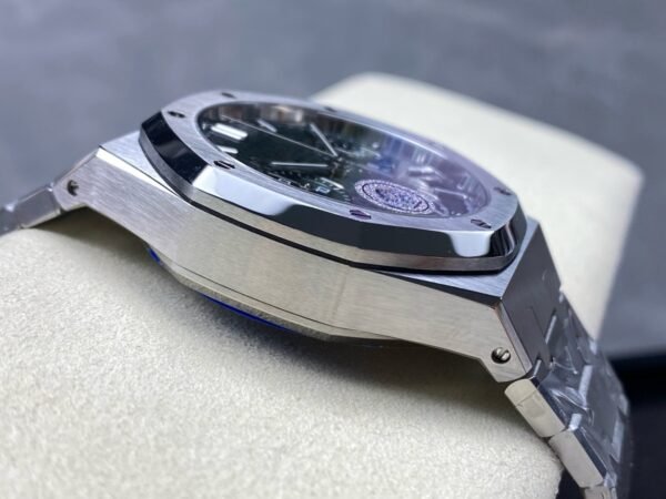Audemars Piguet  ROYAL OAK 26240ST  APS