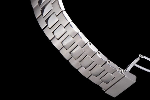 Patek Philippe Nautilus 5740/1G-001