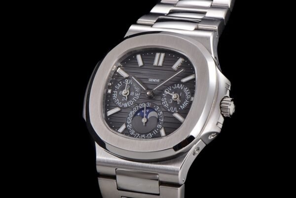 Patek Philippe Nautilus 5740/1G-001