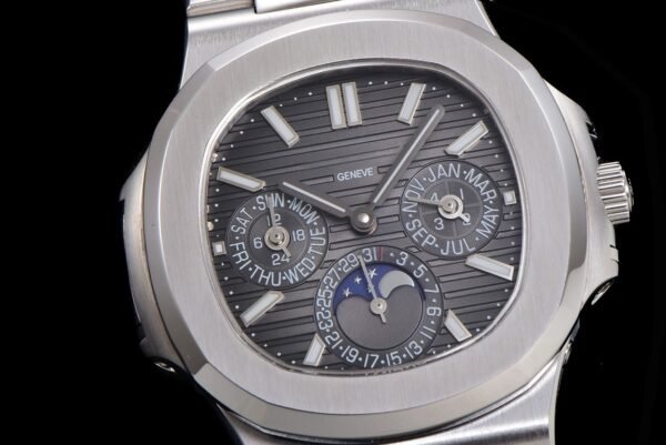 Patek Philippe Nautilus 5740/1G-001