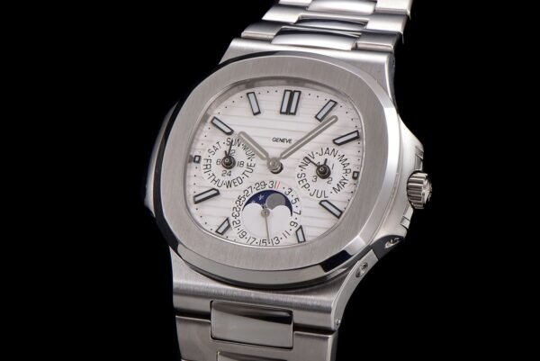 Patek Philippe Nautilus 5740/1G-001