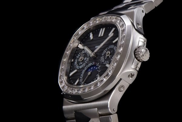 Patek Philippe Nautilus 5740/1G-001