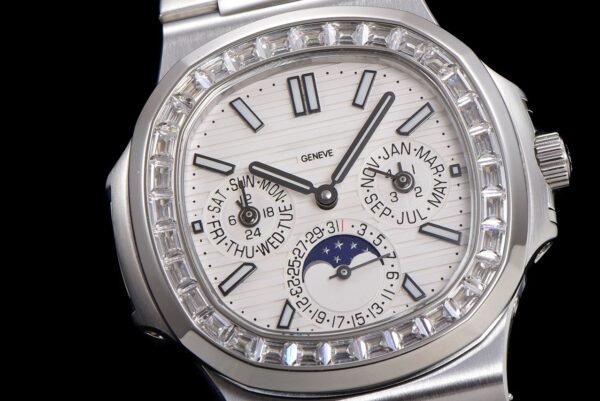 Patek Philippe Nautilus 5740/1G-001