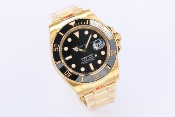 ROLEX  SUBMARINER m126618 LN  VSF