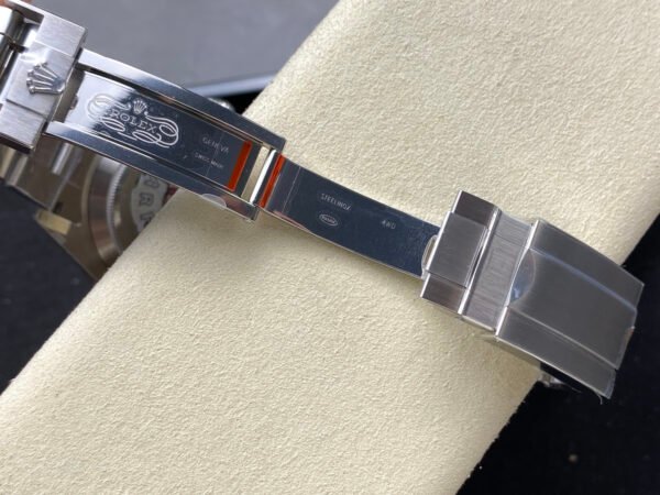 ROLEX  EXPLORER II   M226570-0001  ARF