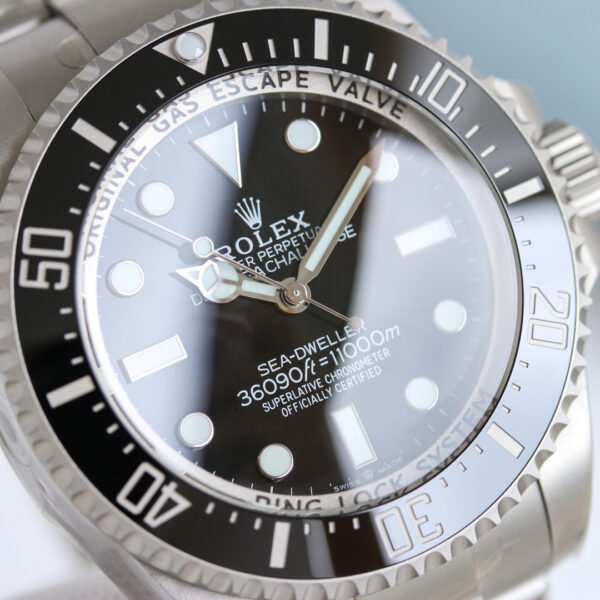 ROLEX SEA-DWELLER m126067-0001 Titanium