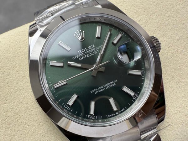 ROLEX  DATEJUST M126300-0019  ARF