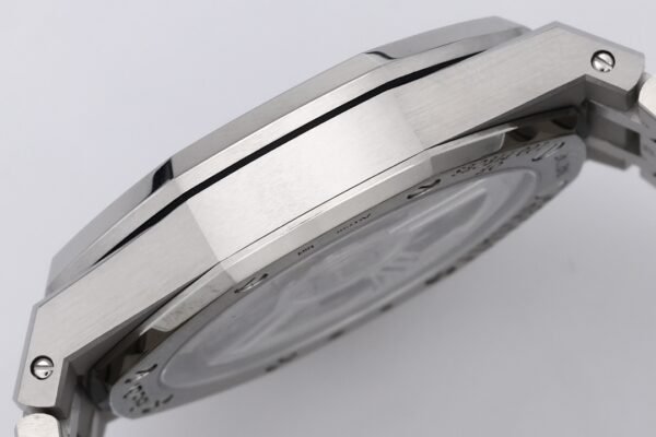 Audemars Piguet  ROYAL OAK 15510