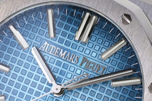 Audemars Piguet  ROYAL OAK 15510