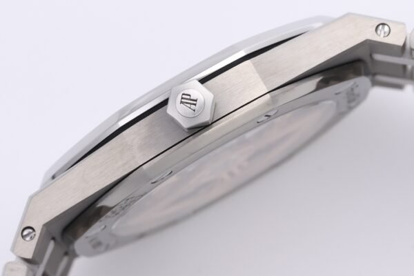 img_5ee17706_20250909_i1757402087_475_6.jpg Audemars Piguet ROYAL OAK 16202XT