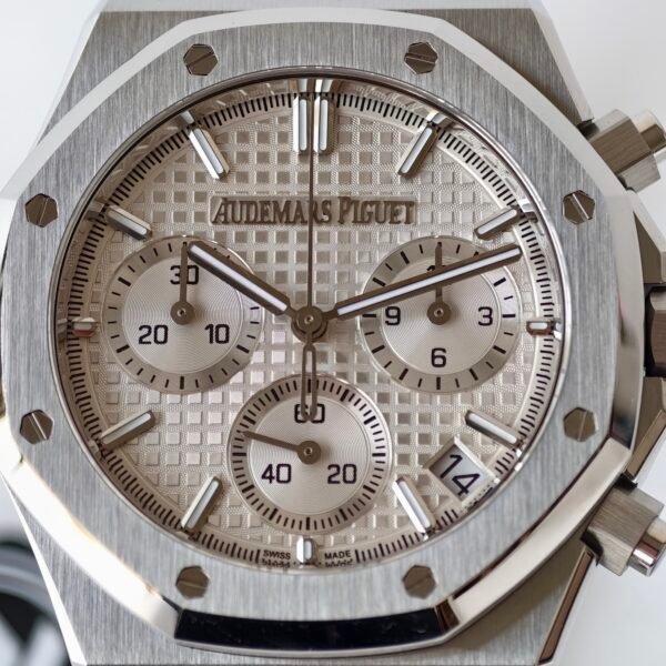 Audemars Piguet  ROYAL OAK 26240ST