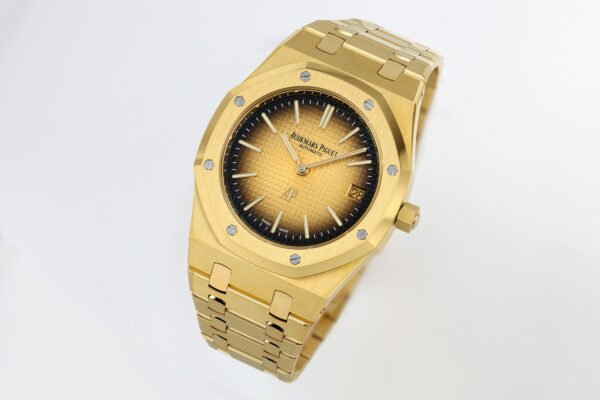 Audemars Piguet  ROYAL OAK 16202BA