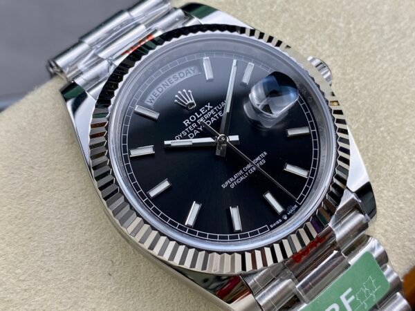 ROLEX DAY-DATE  M228236-0003  ARF