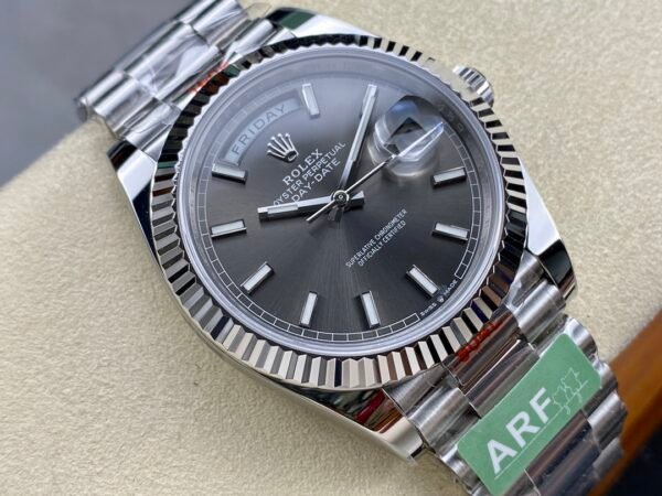 ROLEX DAY-DATE  M228239-0060  ARF