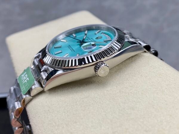 ROLEX DAY-DATE  M228236-0018  ARF