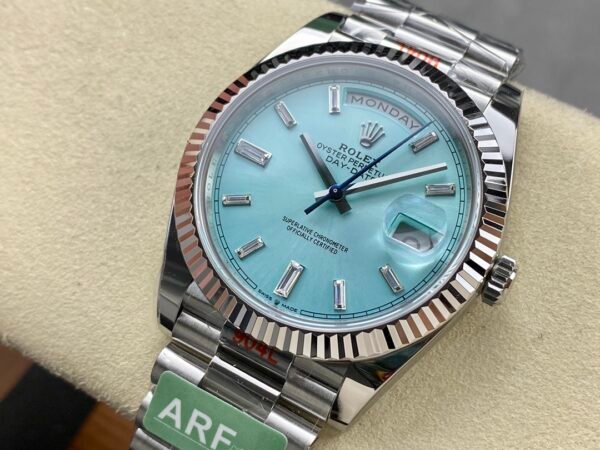 ROLEX DAY-DATE  M228236-0006  ARF