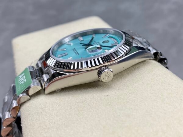 ROLEX DAY-DATE  M228236-0006  ARF