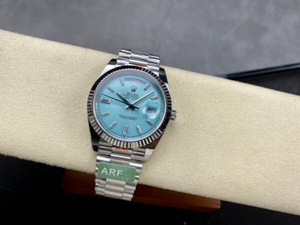 ROLEX DAY-DATE  M228236-0006  ARF