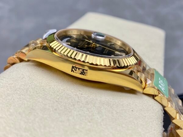 ROLEX DAY-DATE  M228238-0004  ARF