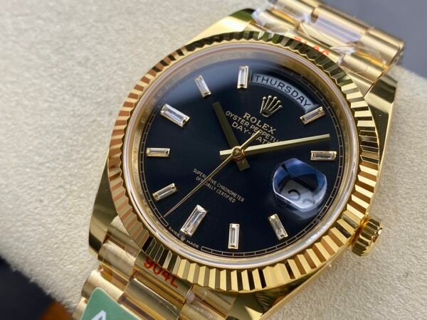 ROLEX DAY-DATE  M228238-0004  ARF