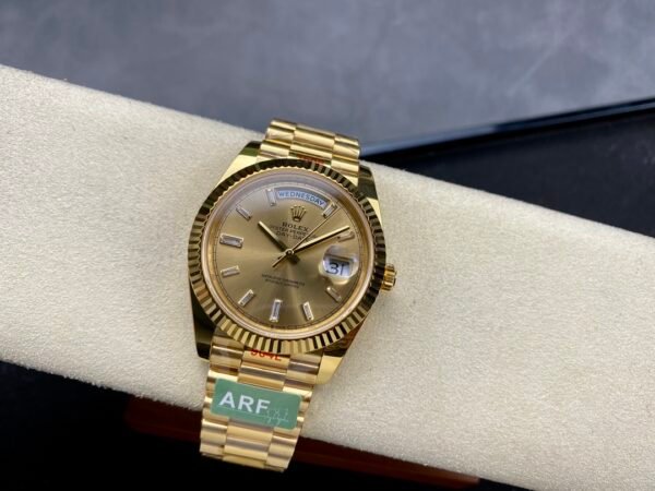 ROLEX DAY-DATE  M228238-0005  ARF