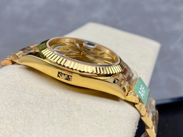 ROLEX DAY-DATE  M228238-0003  ARF