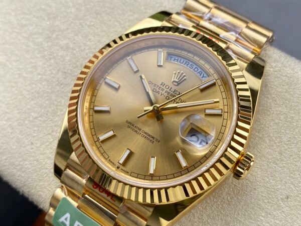 ROLEX DAY-DATE  M228238-0003  ARF