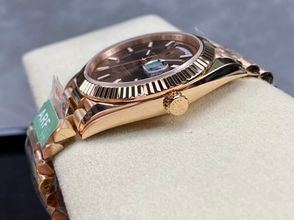 ROLEX DAY-DATE  M228235-0053  ARF