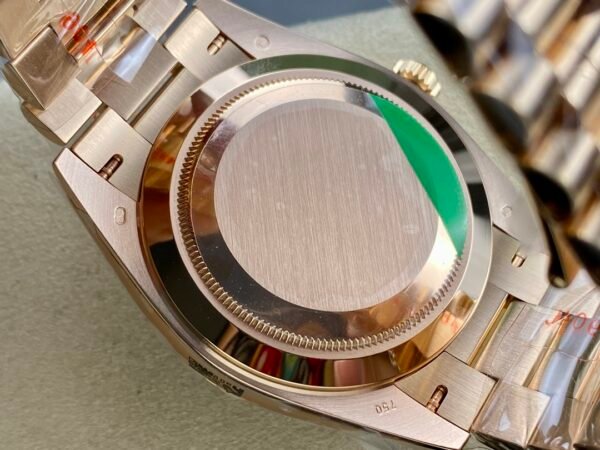 ROLEX DAY-DATE  M228235-0053  ARF