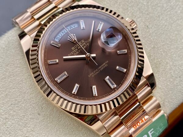 ROLEX DAY-DATE  M228235-0003  ARF