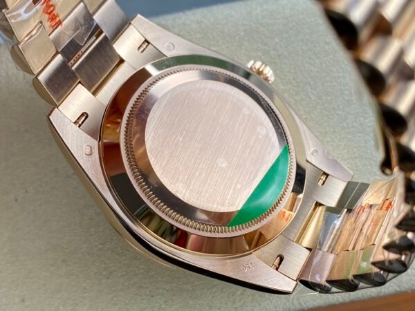 ROLEX DAY-DATE  M228235-0003  ARF