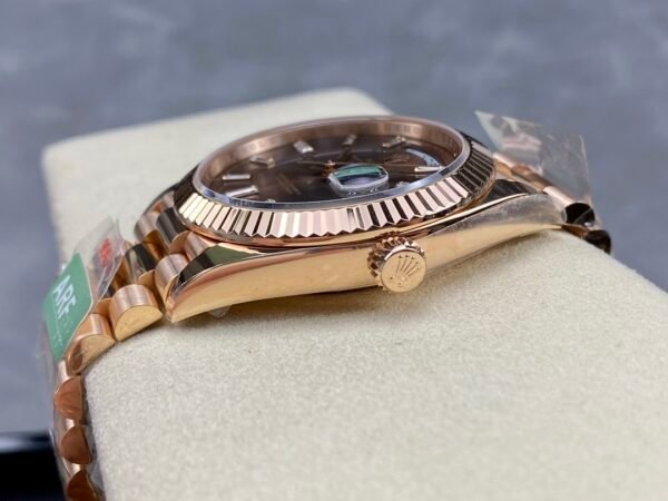 ROLEX DAY-DATE  M228235-0003  ARF