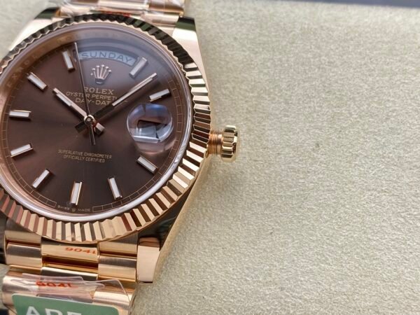 ROLEX DAY-DATE  M228235-0053  ARF