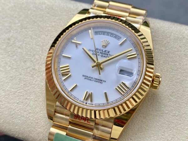 ROLEX DAY-DATE  M228238-0042 ARF