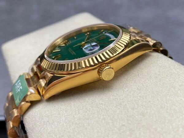 ROLEX DAY-DATE  M228238-0061 ARF