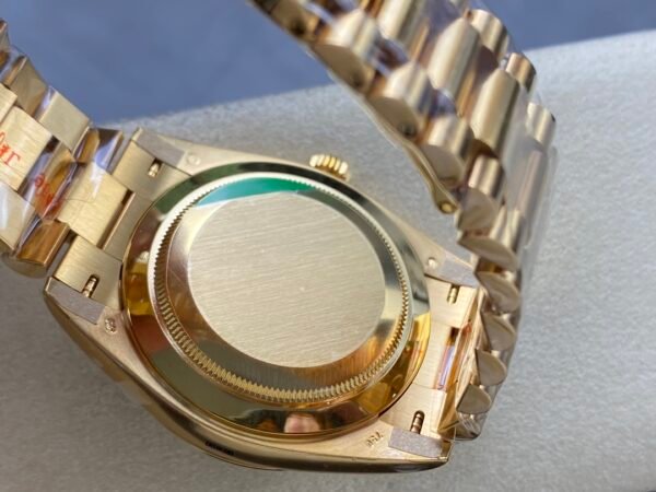 ROLEX DAY-DATE  M228238-0067 ARF