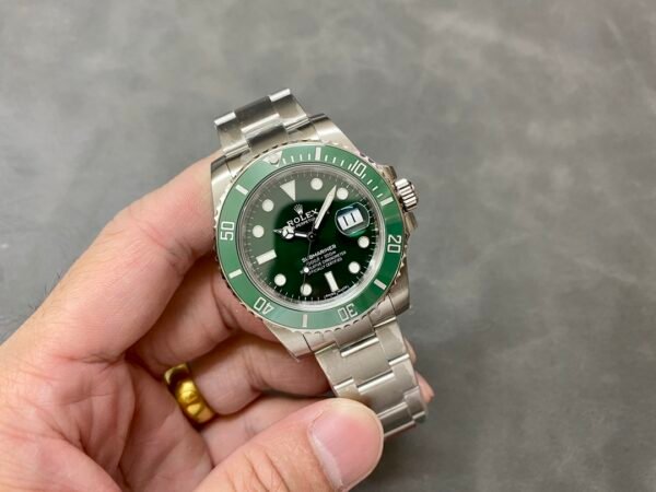 ROLEX  SUBMARINER m116610 LV  VSF