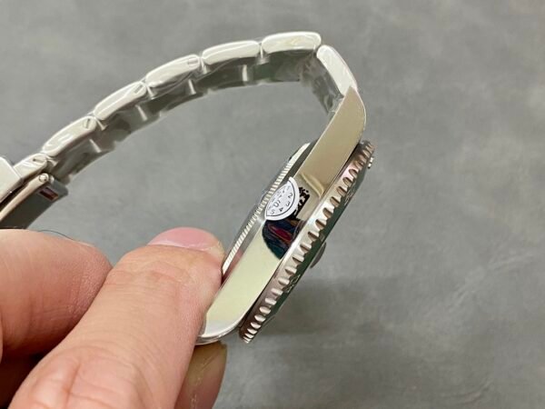 ROLEX  SUBMARINER m116610 LV  VSF