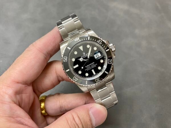 ROLEX  SUBMARINER m116610 LN  VSF