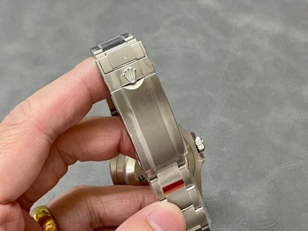 ROLEX  SUBMARINER m116610 LN  VSF