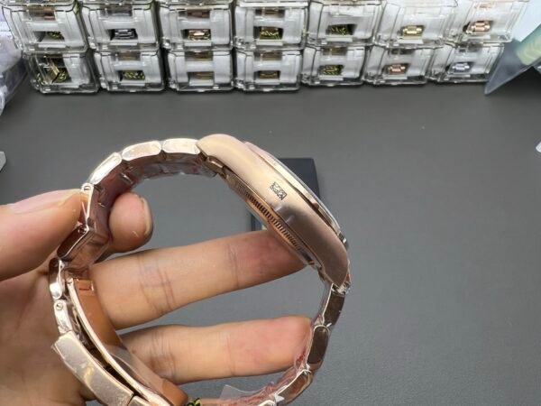 ROLEX COSMOGRAPH DAYTONA  M126529LN