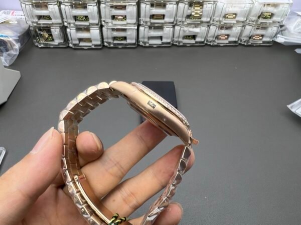 img_fc5322d4_20260322_i1774175735011_6328_0_4.jpg ROLEX DAY-DATE M228345RBR-0006 CBD