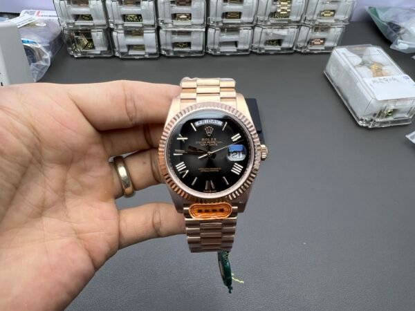 ROLEX DAY-DATE  M228235-0055 CBD